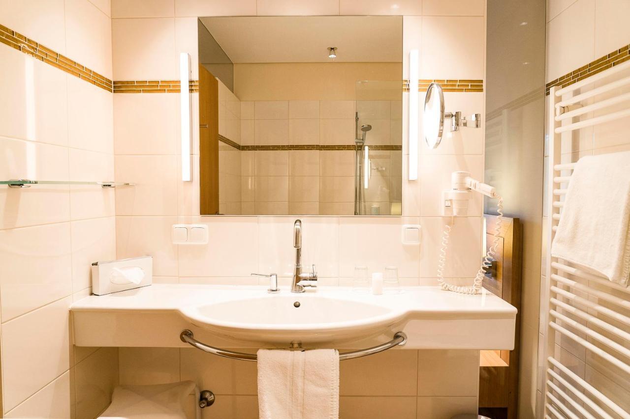 Hotel Hollweger ซังคท์กิลเกอ ภายนอก รูปภาพ